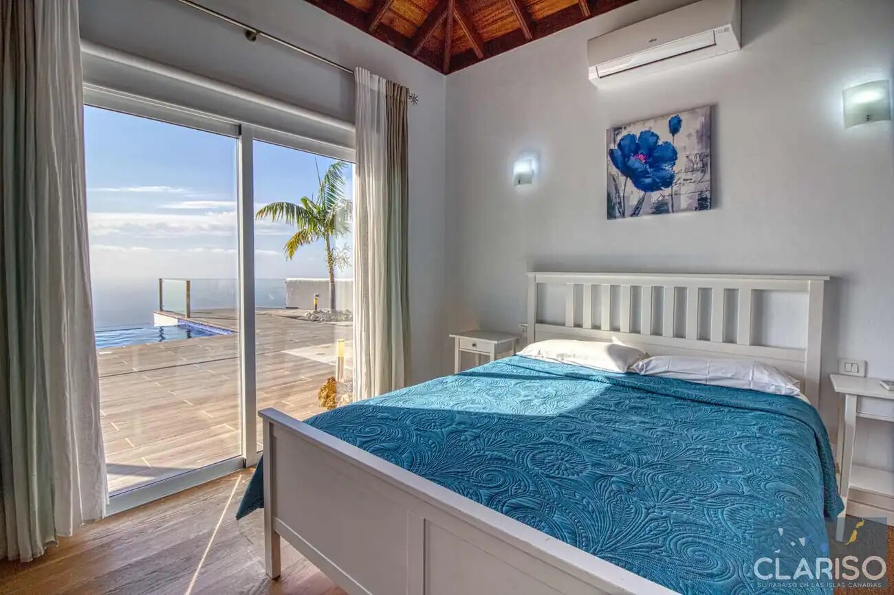 Villa Diamante: Ferienhaus mit Infinity-Pool und Meerblick in Tijarafe auf La Palma