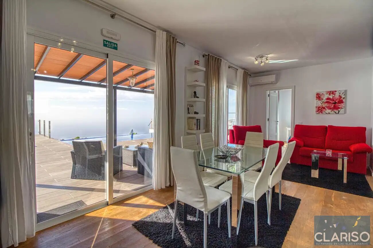 Villa Diamante: Ferienhaus mit Infinity-Pool und Meerblick in Tijarafe auf La Palma