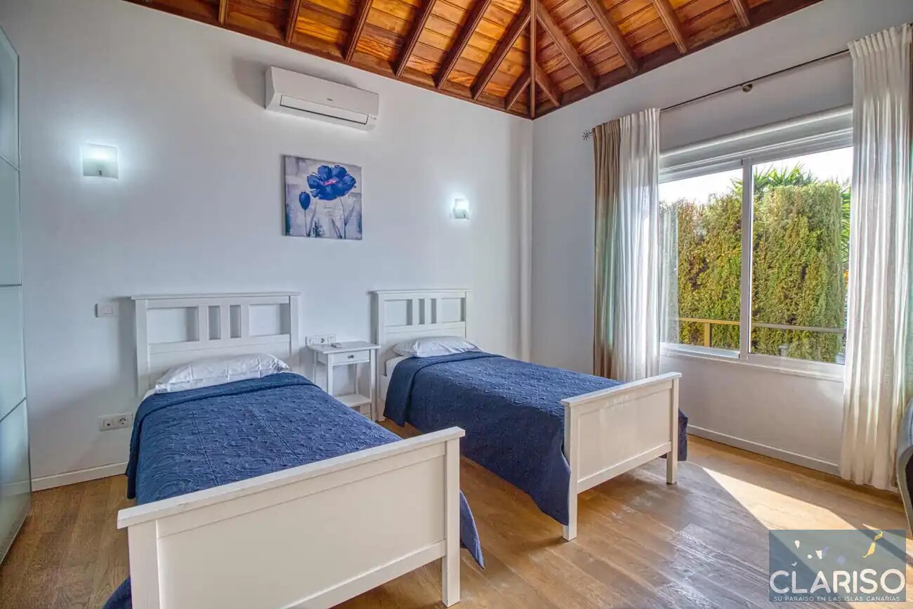 Villa Diamante: Ferienhaus mit Infinity-Pool und Meerblick in Tijarafe auf La Palma