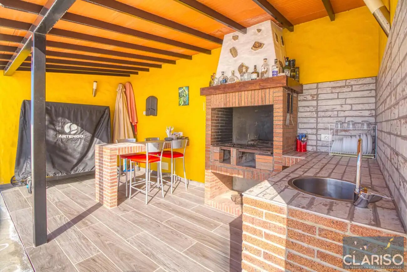 Villa Diamante: Ferienhaus mit Infinity-Pool und Meerblick in Tijarafe auf La Palma