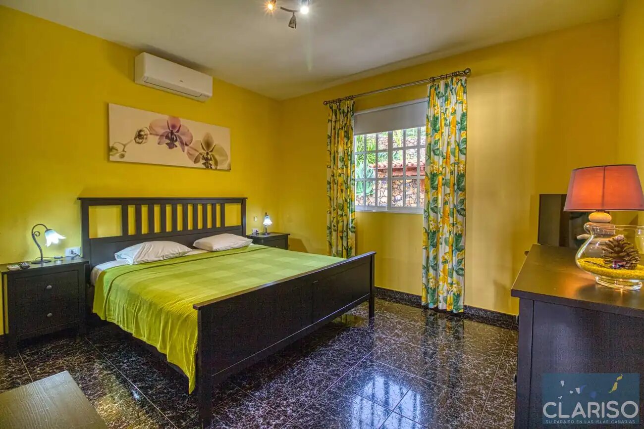 Villa La Hoya: Ferienhaus mit Eckbadewanne und Meerblick am Ende einer Sackgasse in Tijarafe auf La Palma