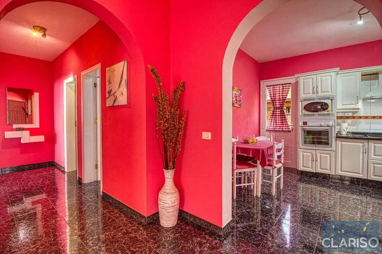 Villa La Hoya: Ferienhaus mit Eckbadewanne und Meerblick am Ende einer Sackgasse in Tijarafe auf La Palma