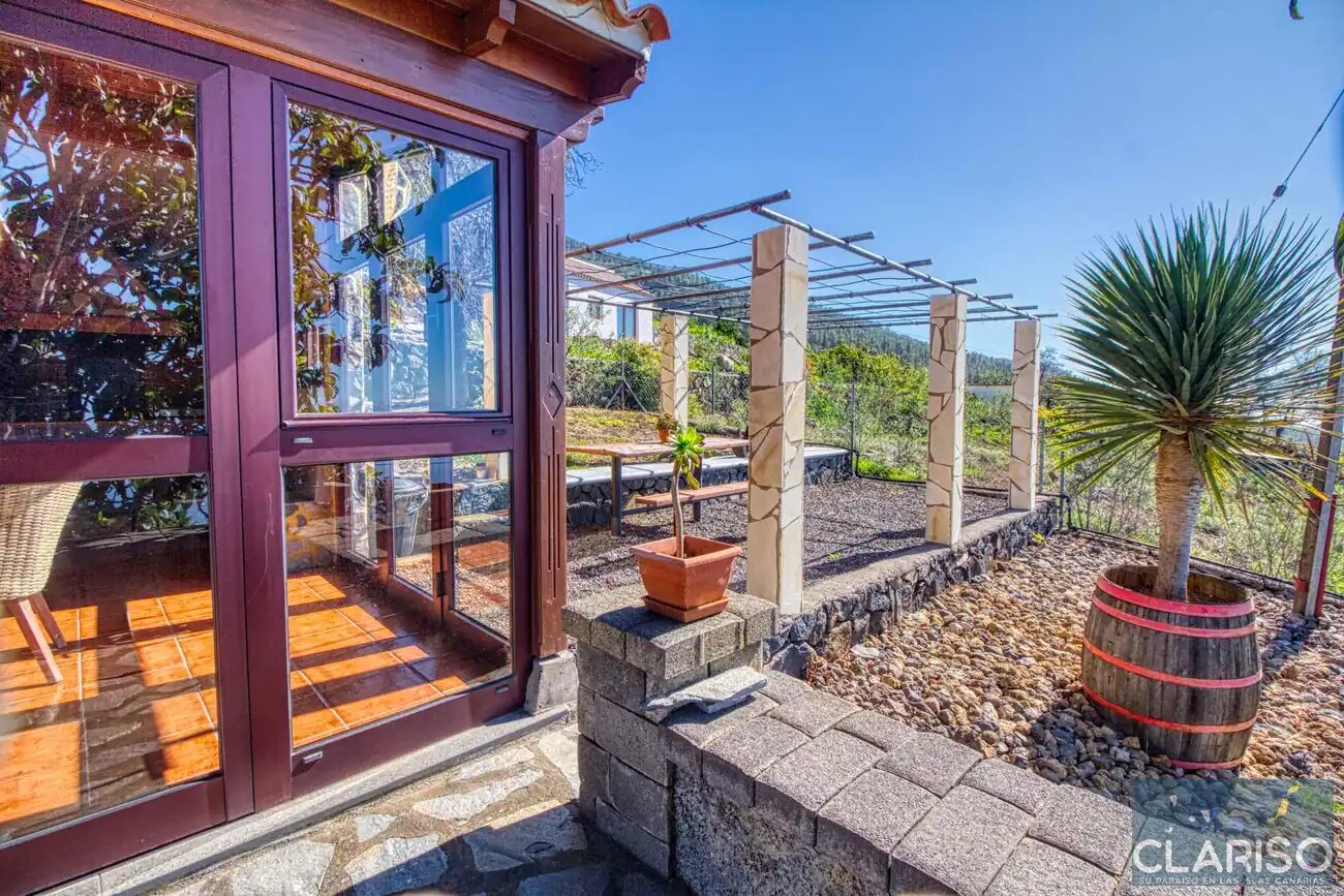 Casa Victor: Kanarisches Ferienhaus mit Kamin und Sternenhimmel auf 890 m in Tijarafe auf La Palma