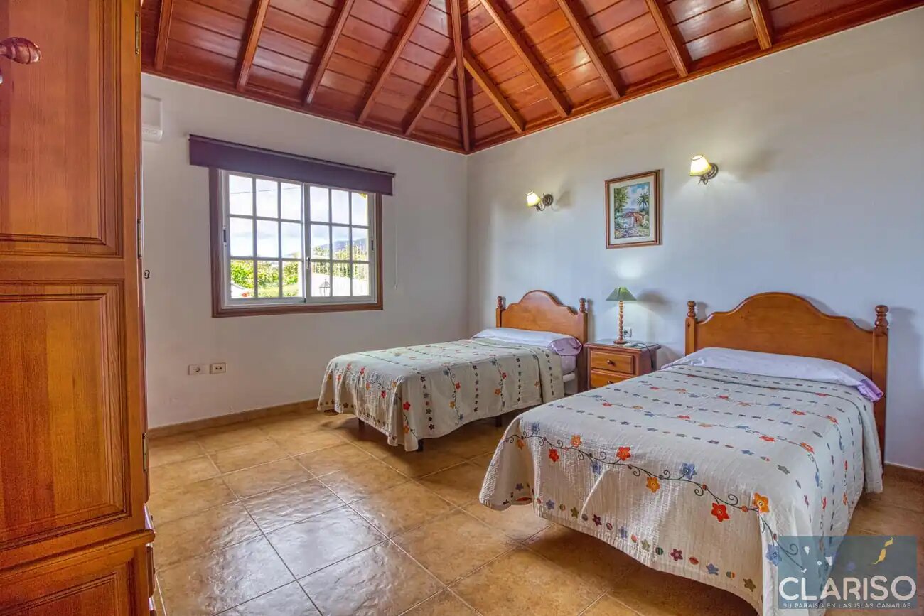 Villa Mar: Familienfreundliches Ferienhaus mit Pool und Obstgarten in Tijarafe auf La Palma