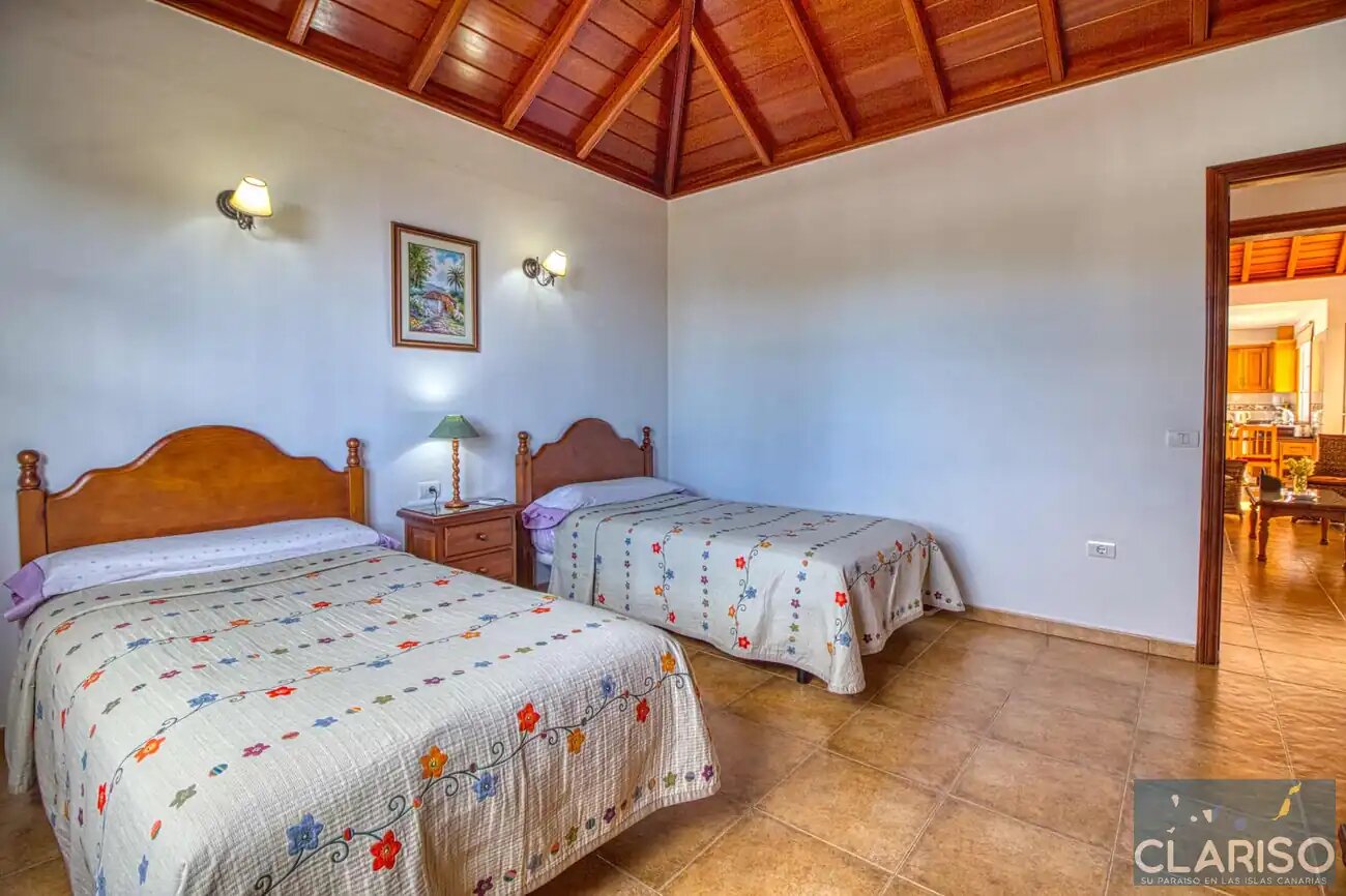 Villa Mar: Familienfreundliches Ferienhaus mit Pool und Obstgarten in Tijarafe auf La Palma