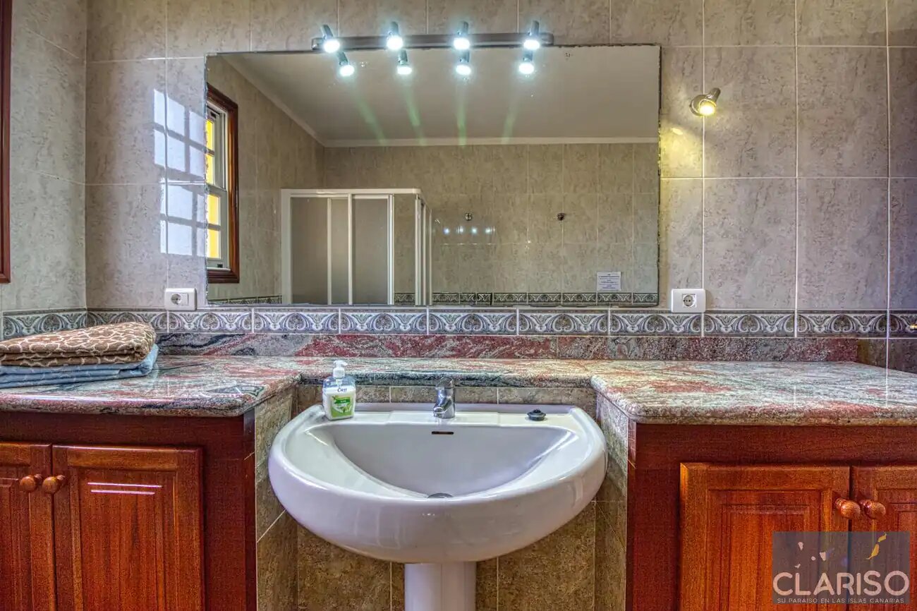 Villa Mar: Familienfreundliches Ferienhaus mit Pool und Obstgarten in Tijarafe auf La Palma