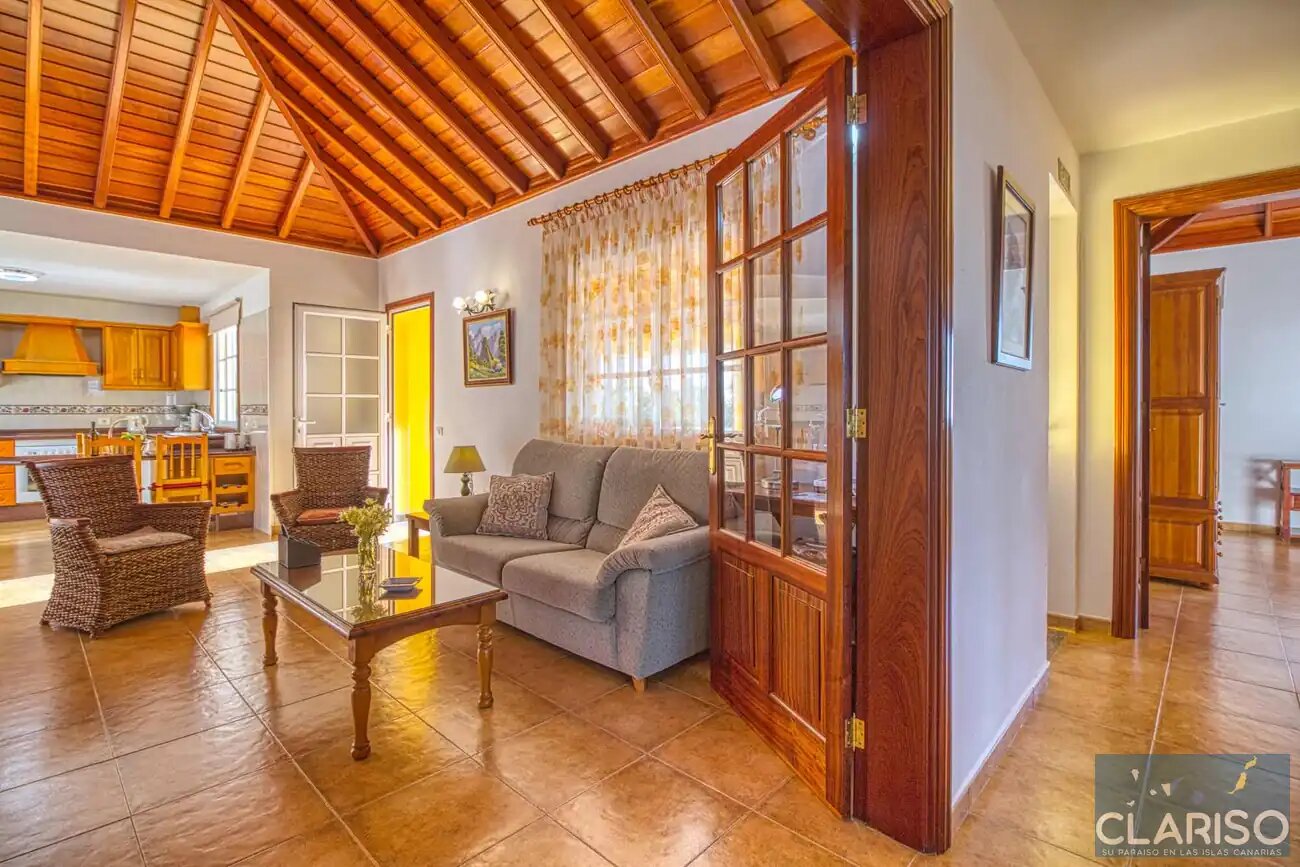Villa Mar: Familienfreundliches Ferienhaus mit Pool und Obstgarten in Tijarafe auf La Palma