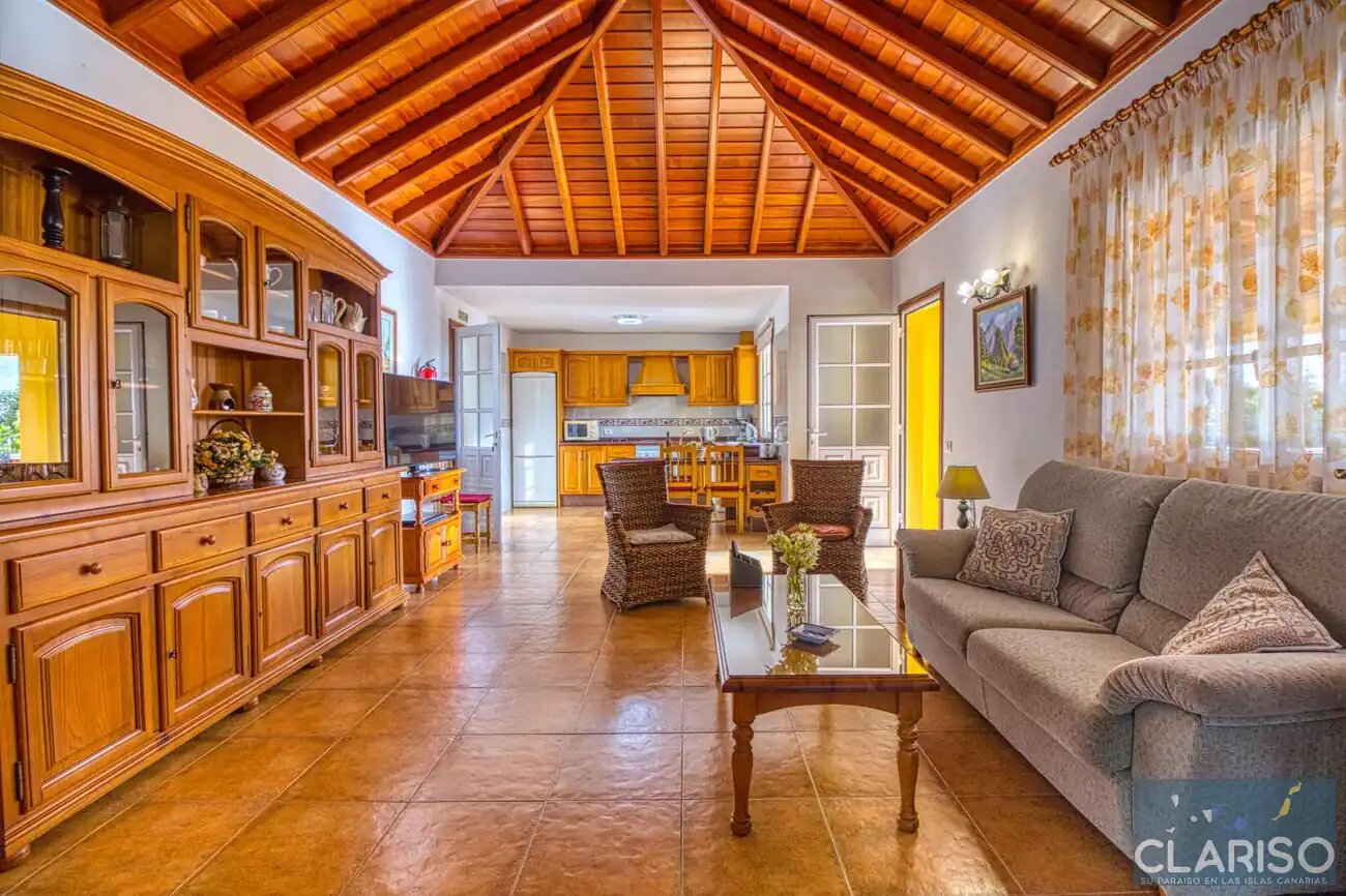Villa Mar: Familienfreundliches Ferienhaus mit Pool und Obstgarten in Tijarafe auf La Palma