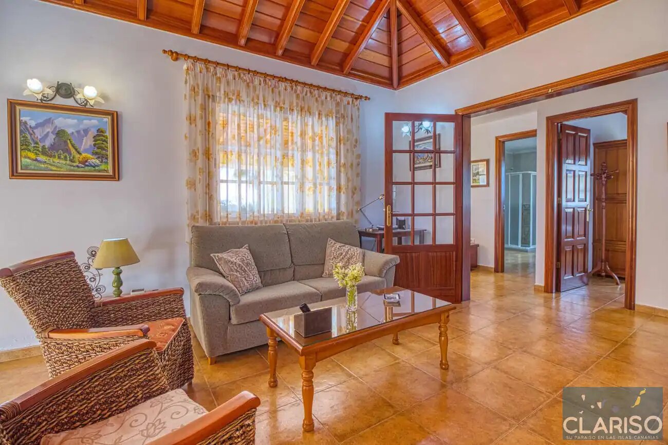 Villa Mar: Familienfreundliches Ferienhaus mit Pool und Obstgarten in Tijarafe auf La Palma