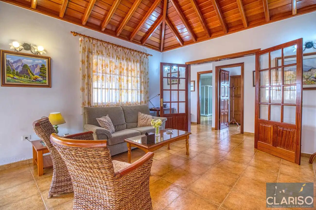 Villa Mar: Familienfreundliches Ferienhaus mit Pool und Obstgarten in Tijarafe auf La Palma
