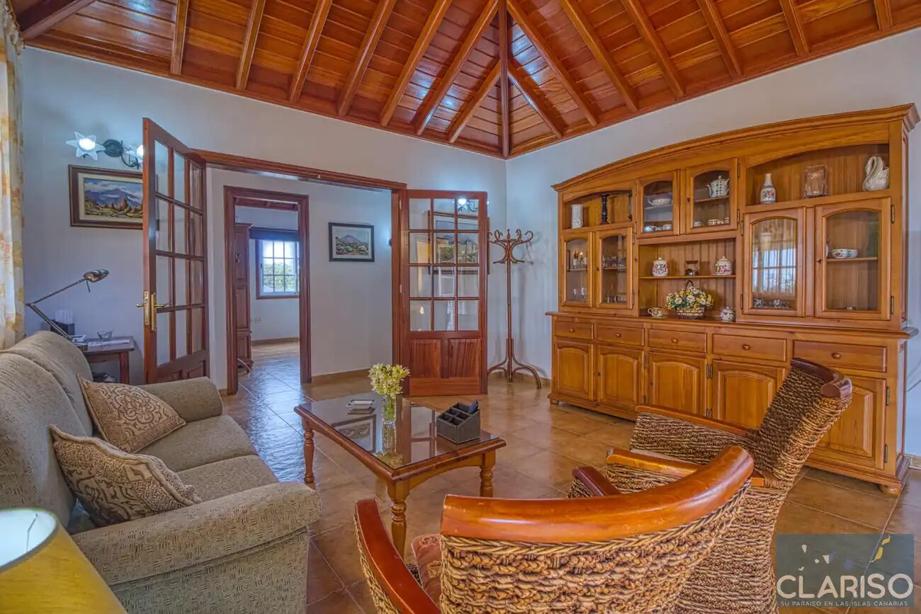 Villa Mar: Familienfreundliches Ferienhaus mit Pool und Obstgarten in Tijarafe auf La Palma