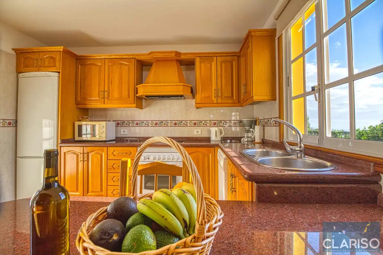 Villa Mar: Familienfreundliches Ferienhaus mit Pool und Obstgarten in Tijarafe auf La Palma