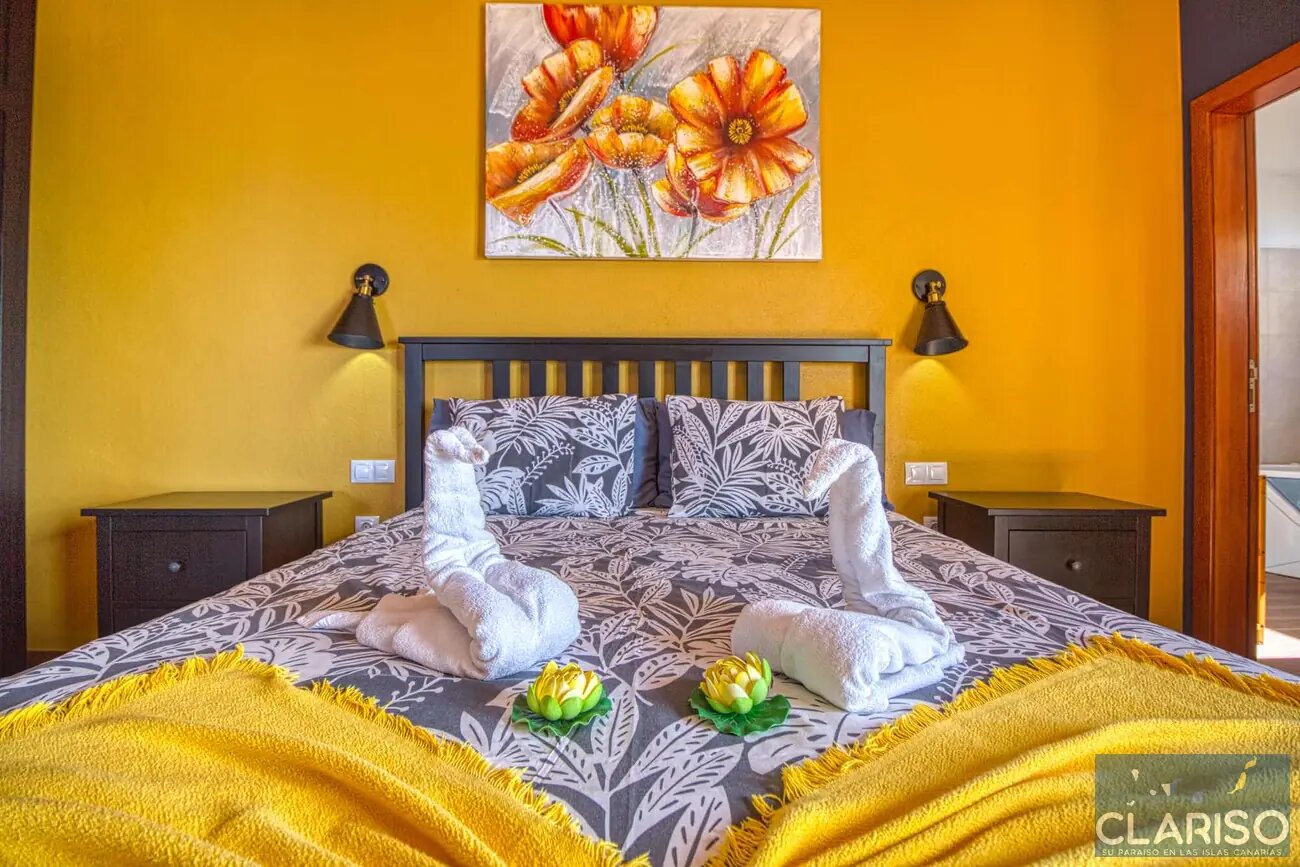 Villa Mica: Ferienhaus mit Pool und Jacuzzi im Hauptschlafzimmer in Tijarafe auf La Palma