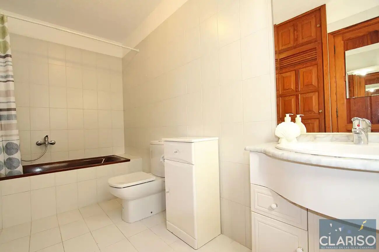 Bungalow Moijama 4: Großzügige Ferienwohnung mit Sauna und Meerblick nahe Puerto Naos auf La Palma
