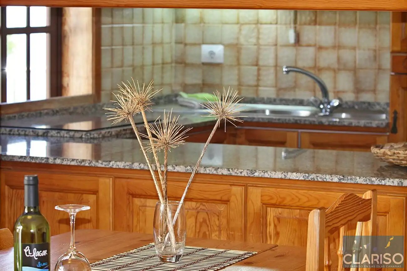 Bungalow Moijama 4: Großzügige Ferienwohnung mit Sauna und Meerblick nahe Puerto Naos auf La Palma