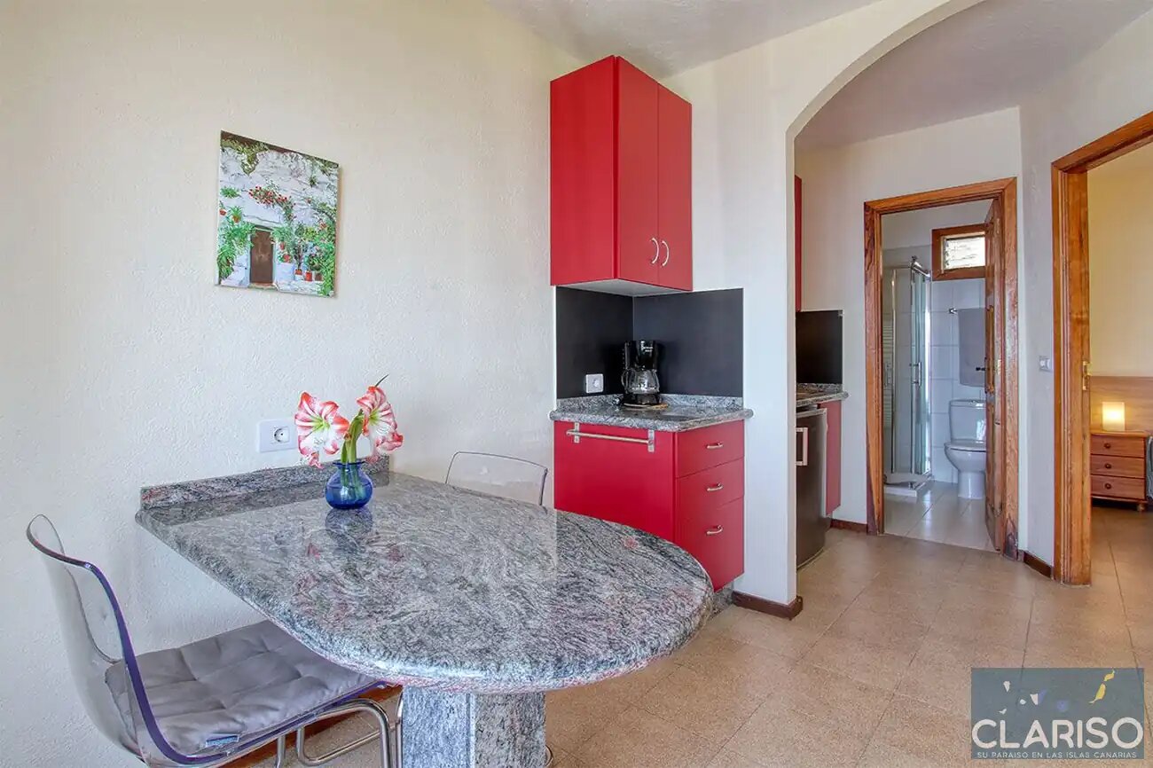 Bungalow Moijama 10: Ferienwohnung mit Sonnenuntergangsblick und Sauna nahe Puerto Naos auf La Palma