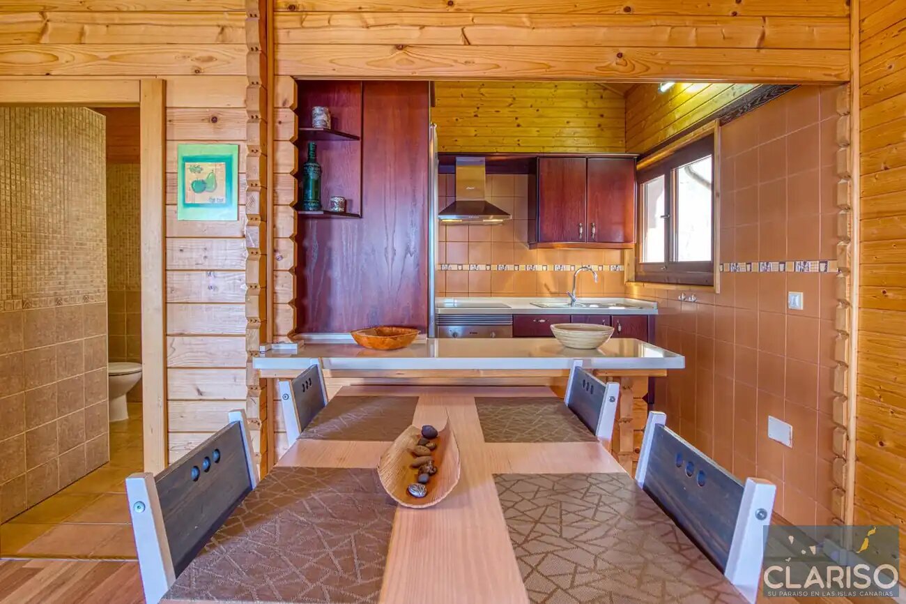 Bungalow Moijama 12: Holzhaus-Ferienwohnung mit Atlantikblick nahe Puerto Naos auf La Palma