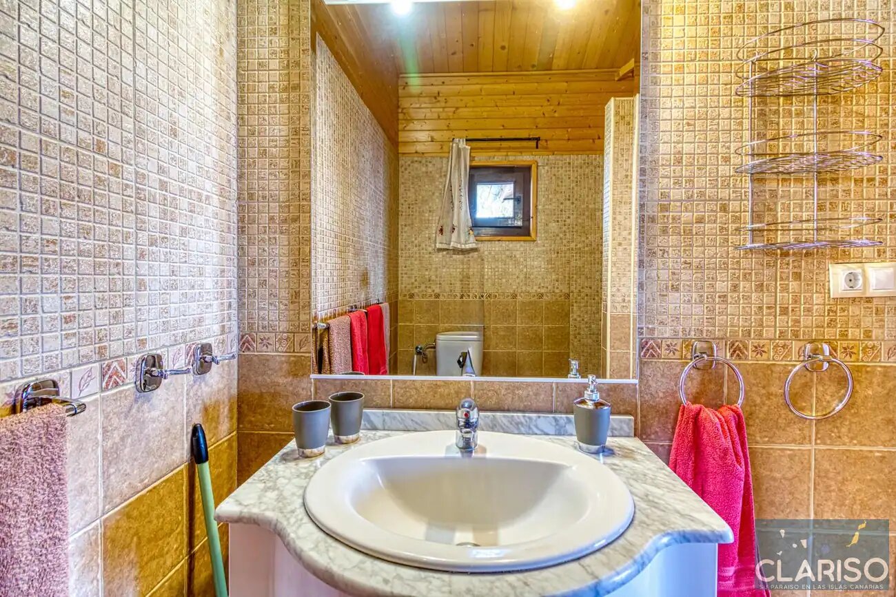 Bungalow Moijama 12: Holzhaus-Ferienwohnung mit Atlantikblick nahe Puerto Naos auf La Palma