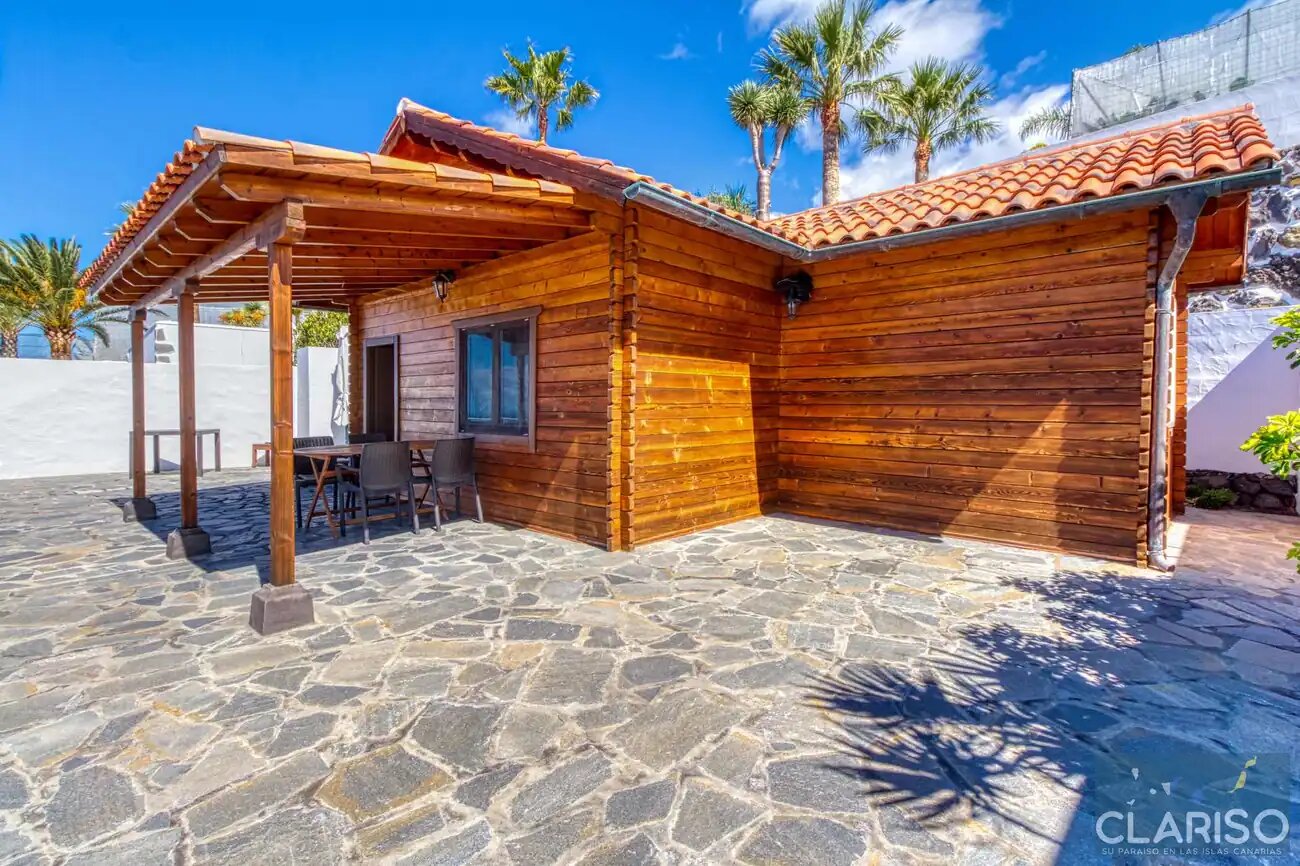 Bungalow Moijama 12: Holzhaus-Ferienwohnung mit Atlantikblick nahe Puerto Naos auf La Palma