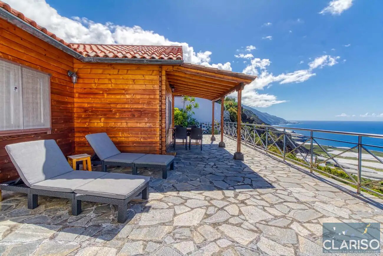 Bungalow Moijama 12: Holzhaus-Ferienwohnung mit Atlantikblick nahe Puerto Naos auf La Palma