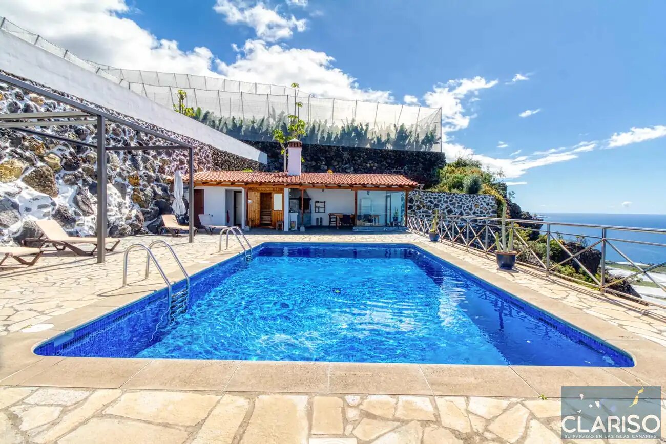 Bungalow Moijama 12: Holzhaus-Ferienwohnung mit Atlantikblick nahe Puerto Naos auf La Palma