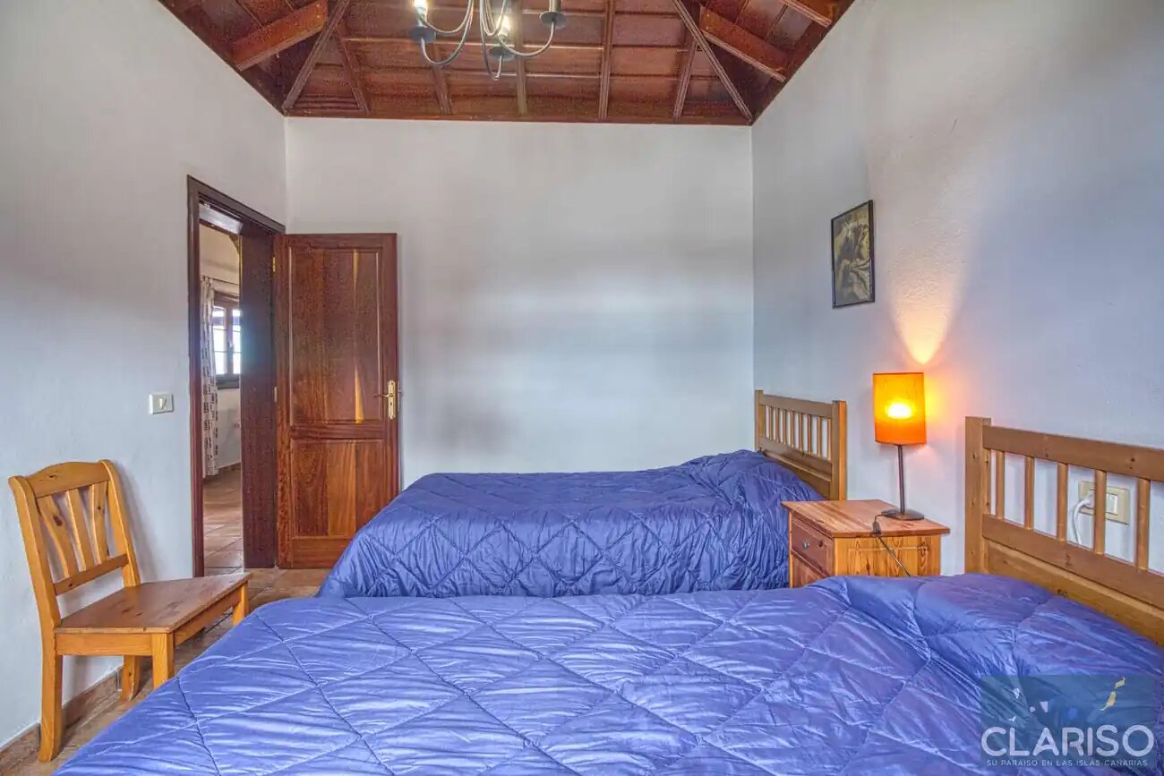 Casa Van de Walle: Kanarisches Ferienhaus mit hohen Decken und Kamin in Tijarafe auf La Palma