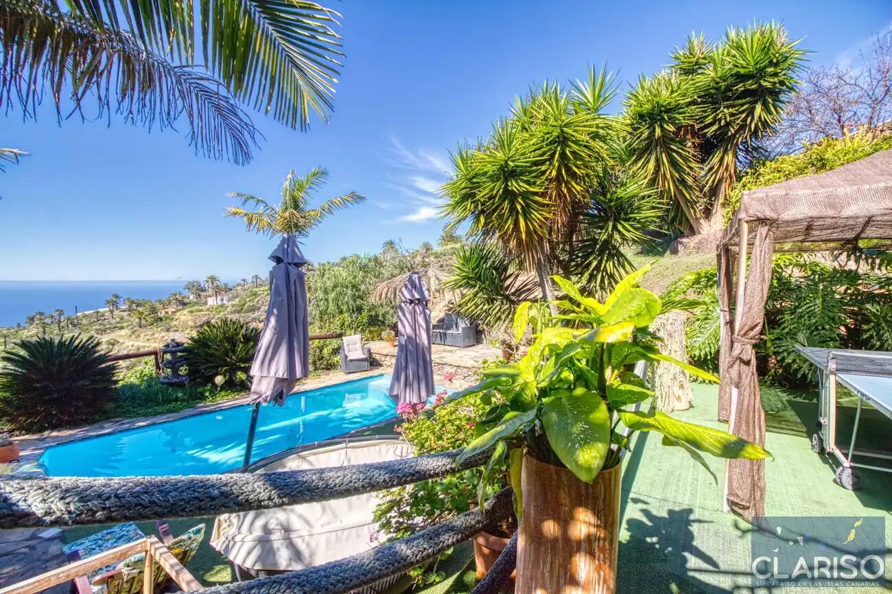 Casa El Retiro: Kanarisches Ferienhaus mit Bio-Garten und Pool in Tijarafe auf La Palma