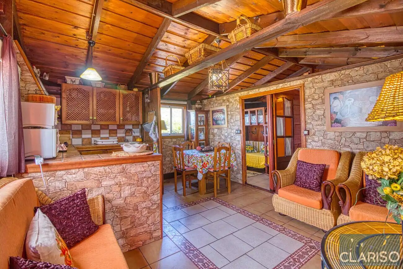 Casa El Retiro: Kanarisches Ferienhaus mit Bio-Garten und Pool in Tijarafe auf La Palma