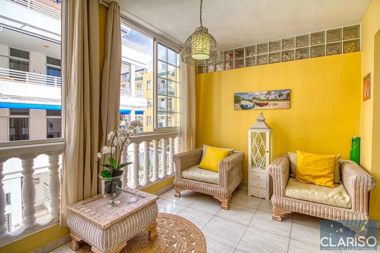 Apartment Paraíso Playa: Ferienwohnung mit privater Garage in Strandnähe in Puerto Naos auf La Palma
