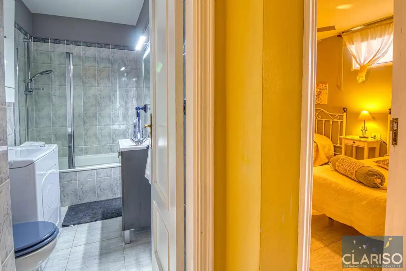 Apartment Paraíso Playa: Ferienwohnung mit privater Garage in Strandnähe in Puerto Naos auf La Palma