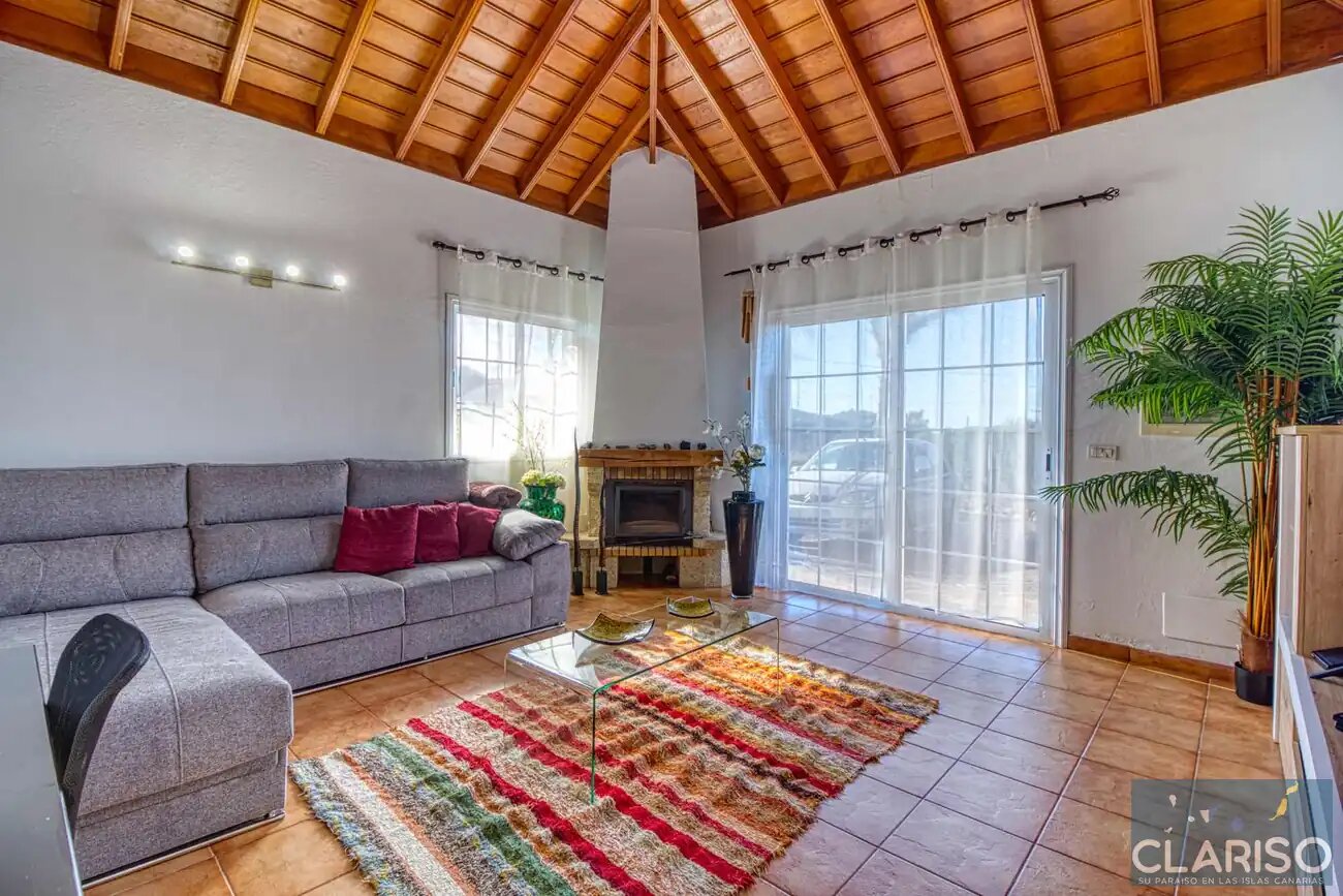 Villa Tamanca: Ferienhaus mit Pool, Sauna und Blick auf den Vulkan Tajogaite in El Paso auf La Palma