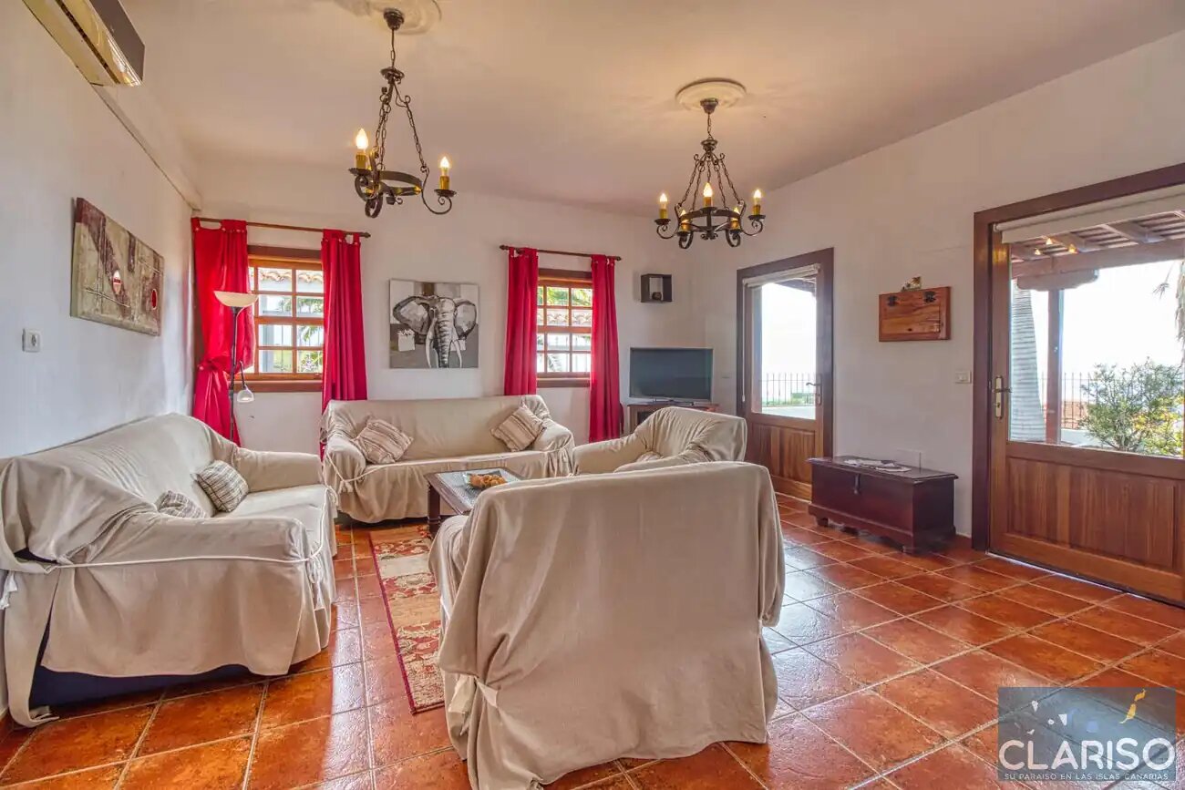 Villa Don Pedro: Ferienhaus für Gruppen mit Pool und zwei Wohneinheiten in Tijarafe auf La Palma