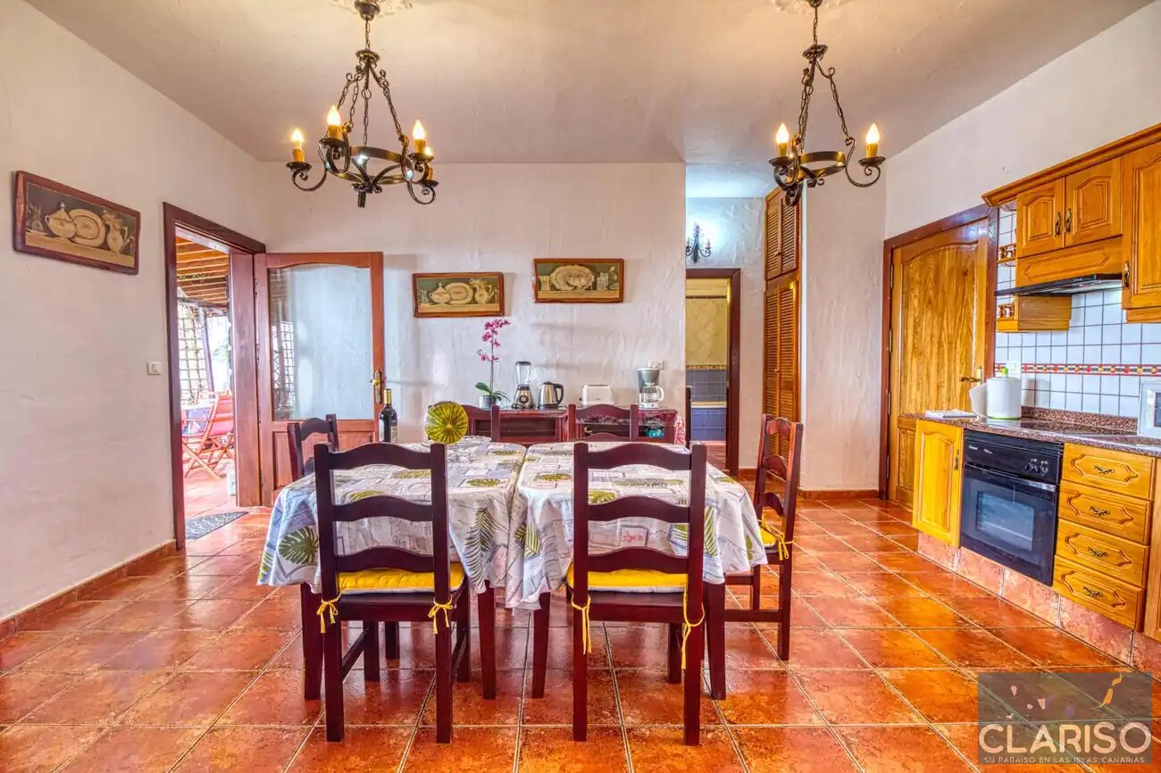 Villa Don Pedro: Ferienhaus für Gruppen mit Pool und zwei Wohneinheiten in Tijarafe auf La Palma