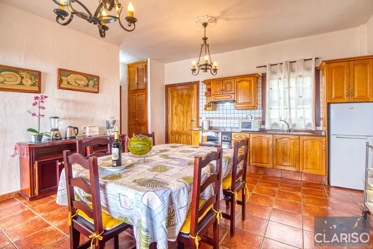 Villa Don Pedro: Ferienhaus für Gruppen mit Pool und zwei Wohneinheiten in Tijarafe auf La Palma