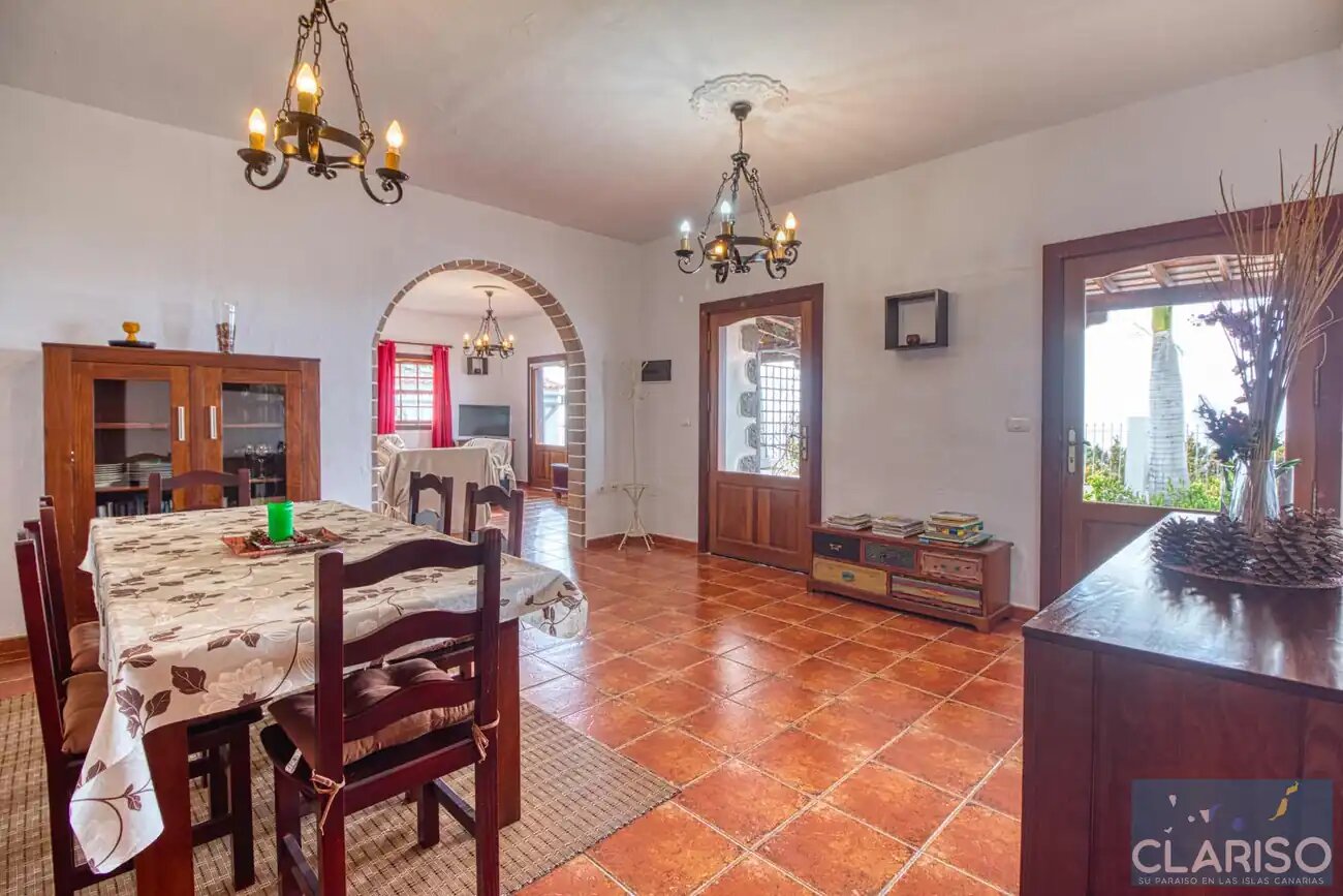 Villa Don Pedro: Ferienhaus für Gruppen mit Pool und zwei Wohneinheiten in Tijarafe auf La Palma