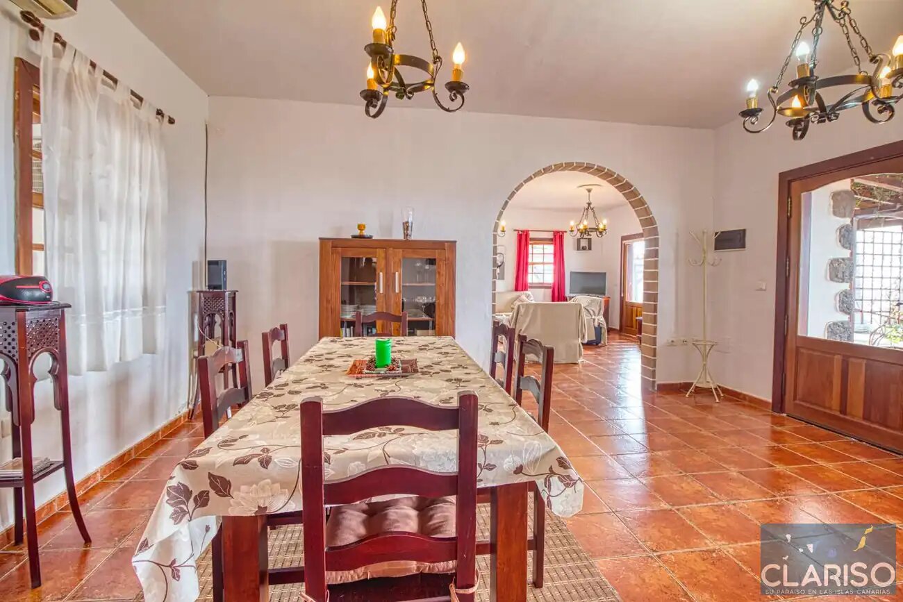 Villa Don Pedro: Ferienhaus für Gruppen mit Pool und zwei Wohneinheiten in Tijarafe auf La Palma