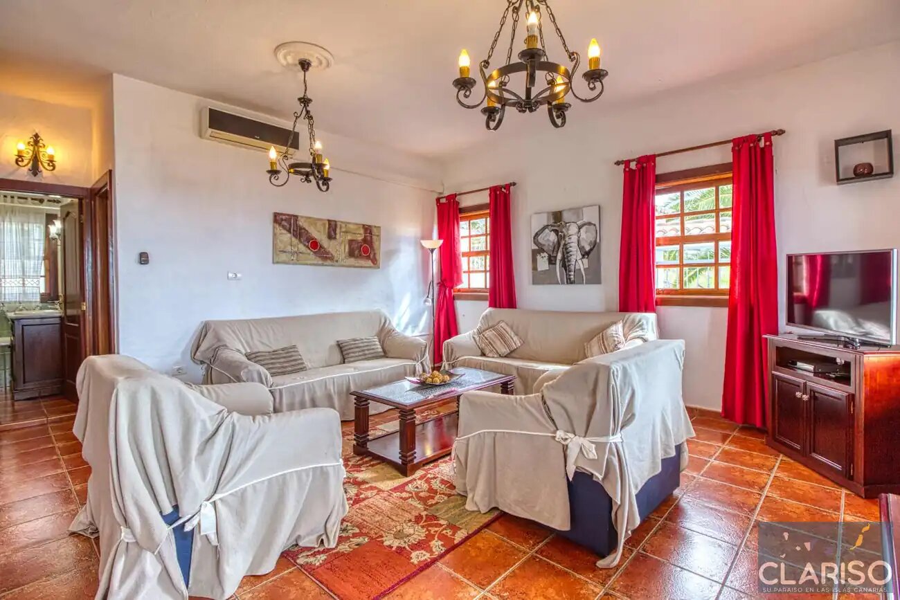 Villa Don Pedro: Ferienhaus für Gruppen mit Pool und zwei Wohneinheiten in Tijarafe auf La Palma