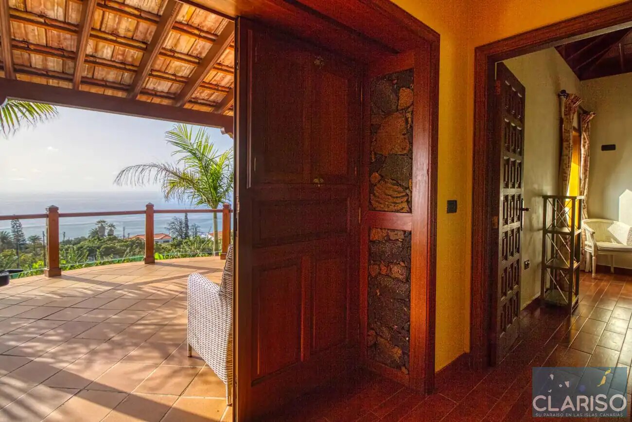 Villa Nerea: Ferienhaus mit Pool und tropischem Palmengarten in Tijarafe auf La Palma