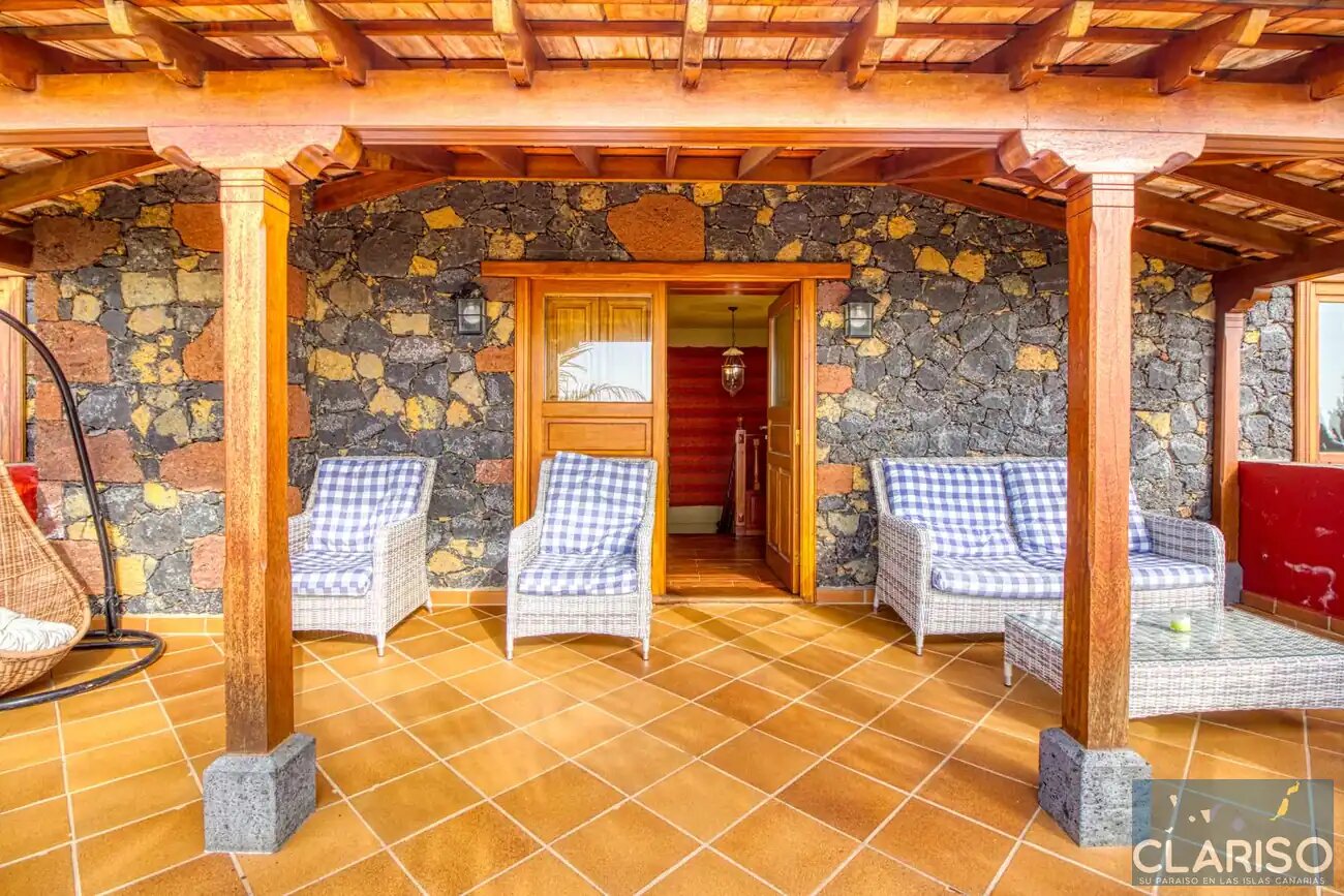 Villa Nerea: Ferienhaus mit Pool und tropischem Palmengarten in Tijarafe auf La Palma