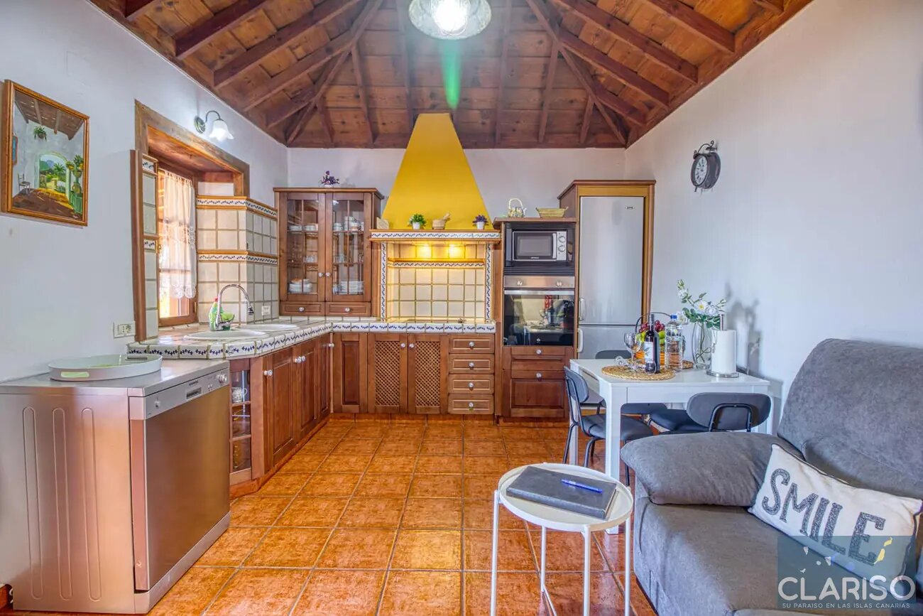 Villa El Rodadero: Ferienhaus mit verglaster Panoramaterrasse und Pool in Puntagorda auf La Palma