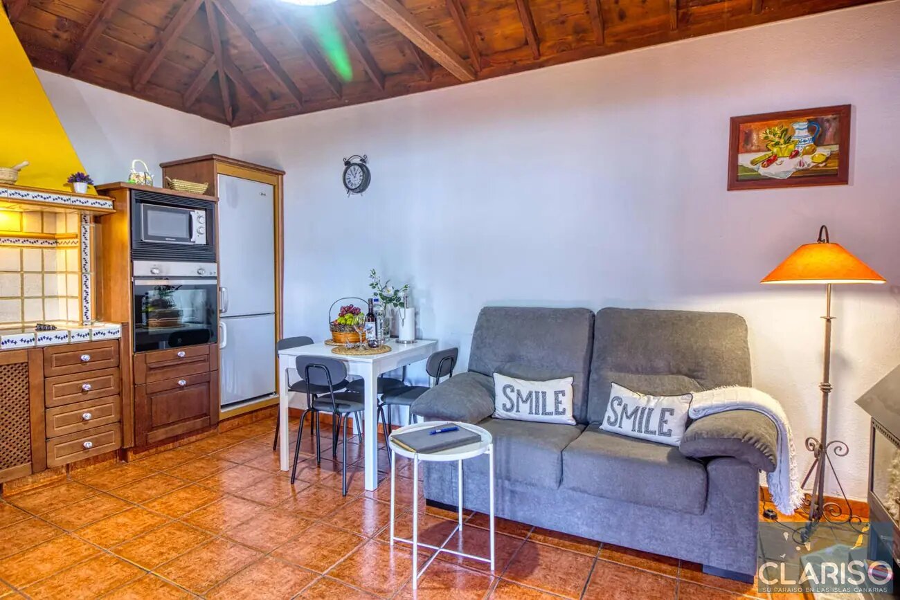 Villa El Rodadero: Ferienhaus mit verglaster Panoramaterrasse und Pool in Puntagorda auf La Palma