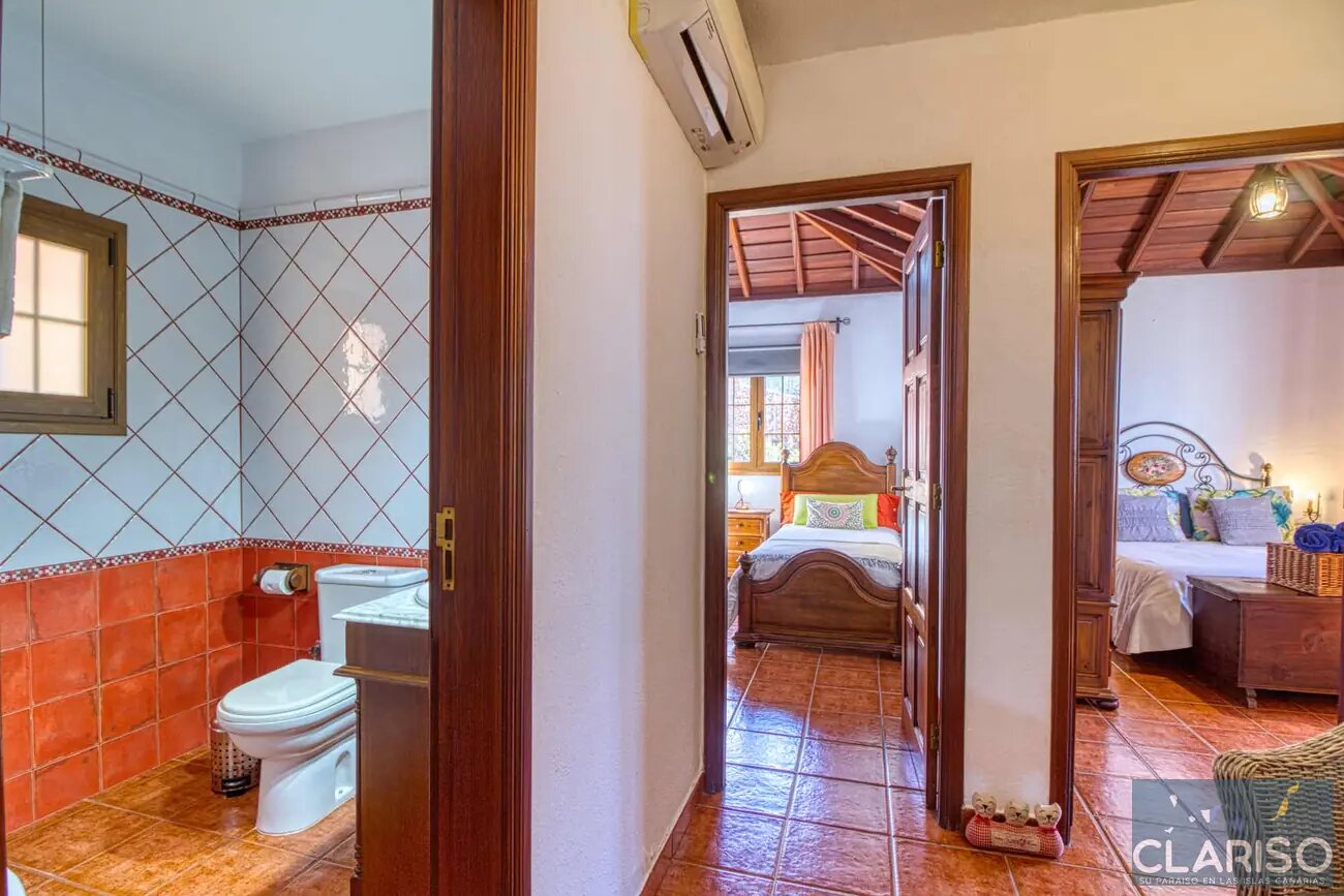Villa El Rodadero: Ferienhaus mit verglaster Panoramaterrasse und Pool in Puntagorda auf La Palma