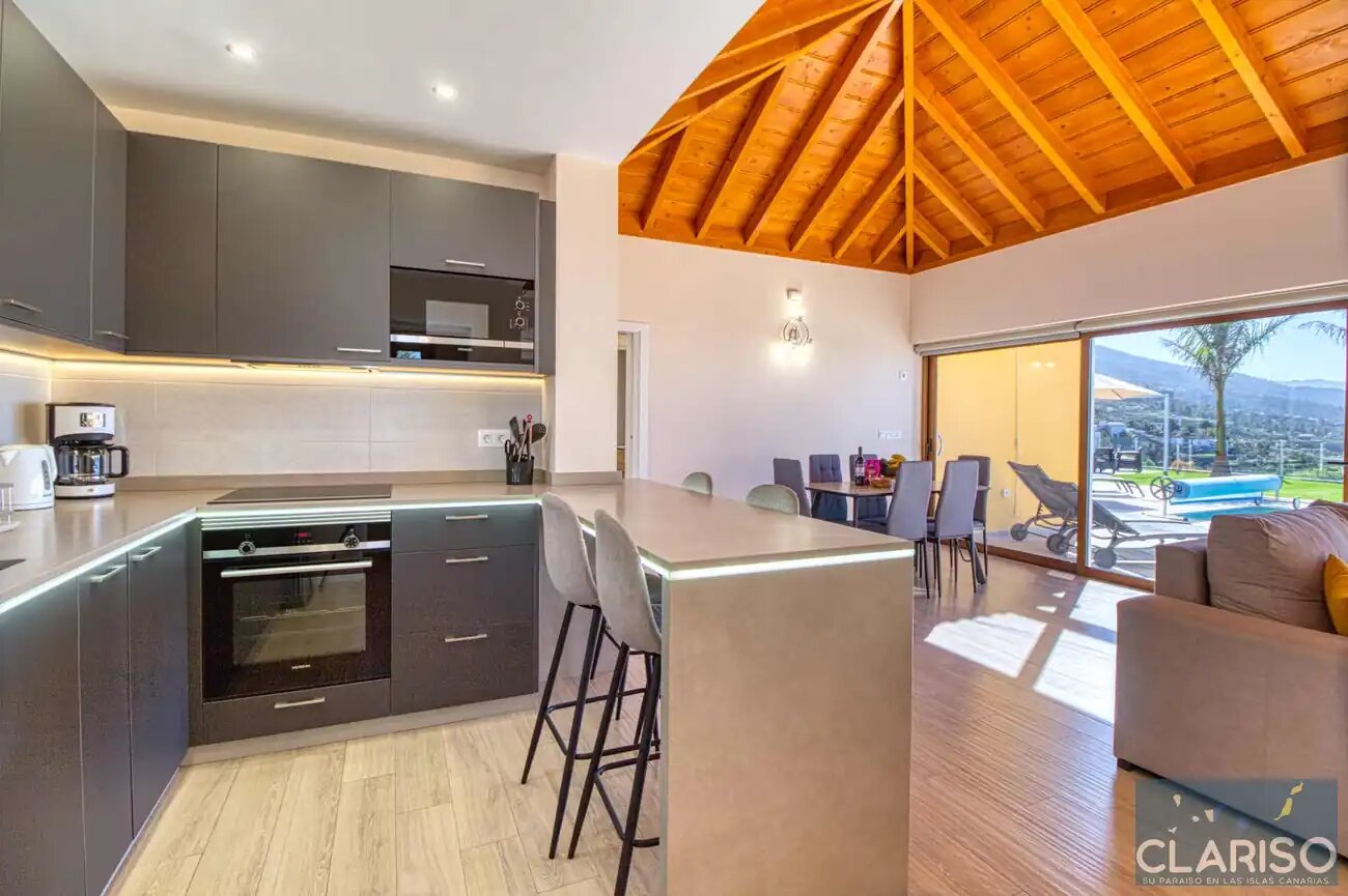 Villa Maraja: Neubau-Villa mit nachhaltigem Energiesystem und Meerblick in Tijarafe auf La Palma