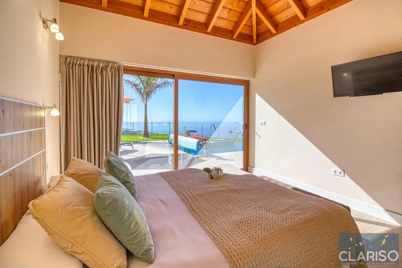 Villa Maraja: Neubau-Villa mit nachhaltigem Energiesystem und Meerblick in Tijarafe auf La Palma