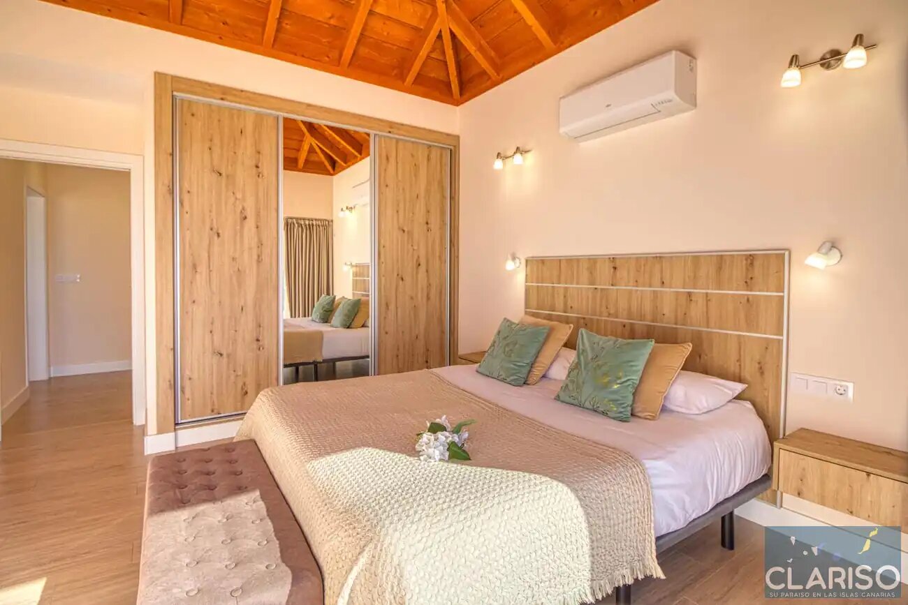 Villa Maraja: Neubau-Villa mit nachhaltigem Energiesystem und Meerblick in Tijarafe auf La Palma