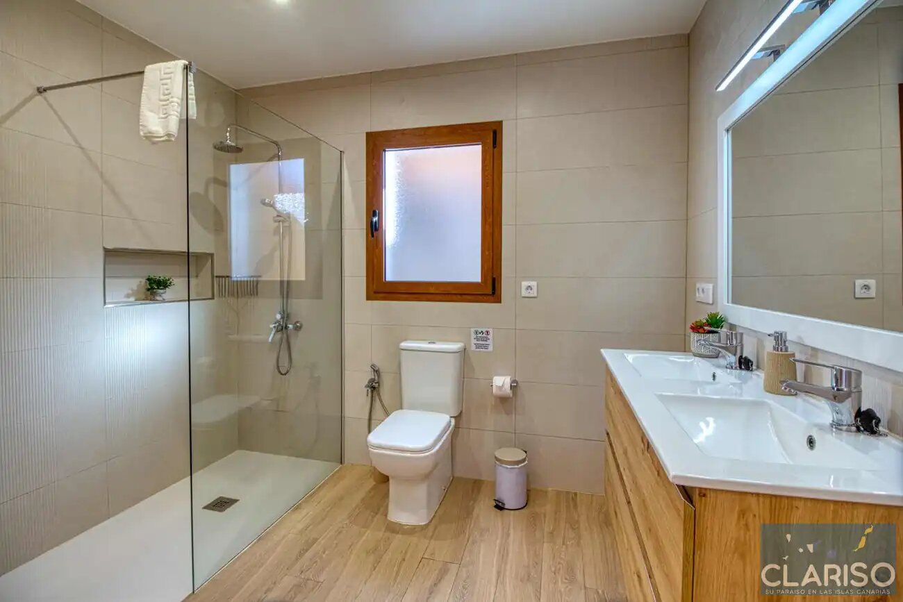 Villa Maraja: Neubau-Villa mit nachhaltigem Energiesystem und Meerblick in Tijarafe auf La Palma