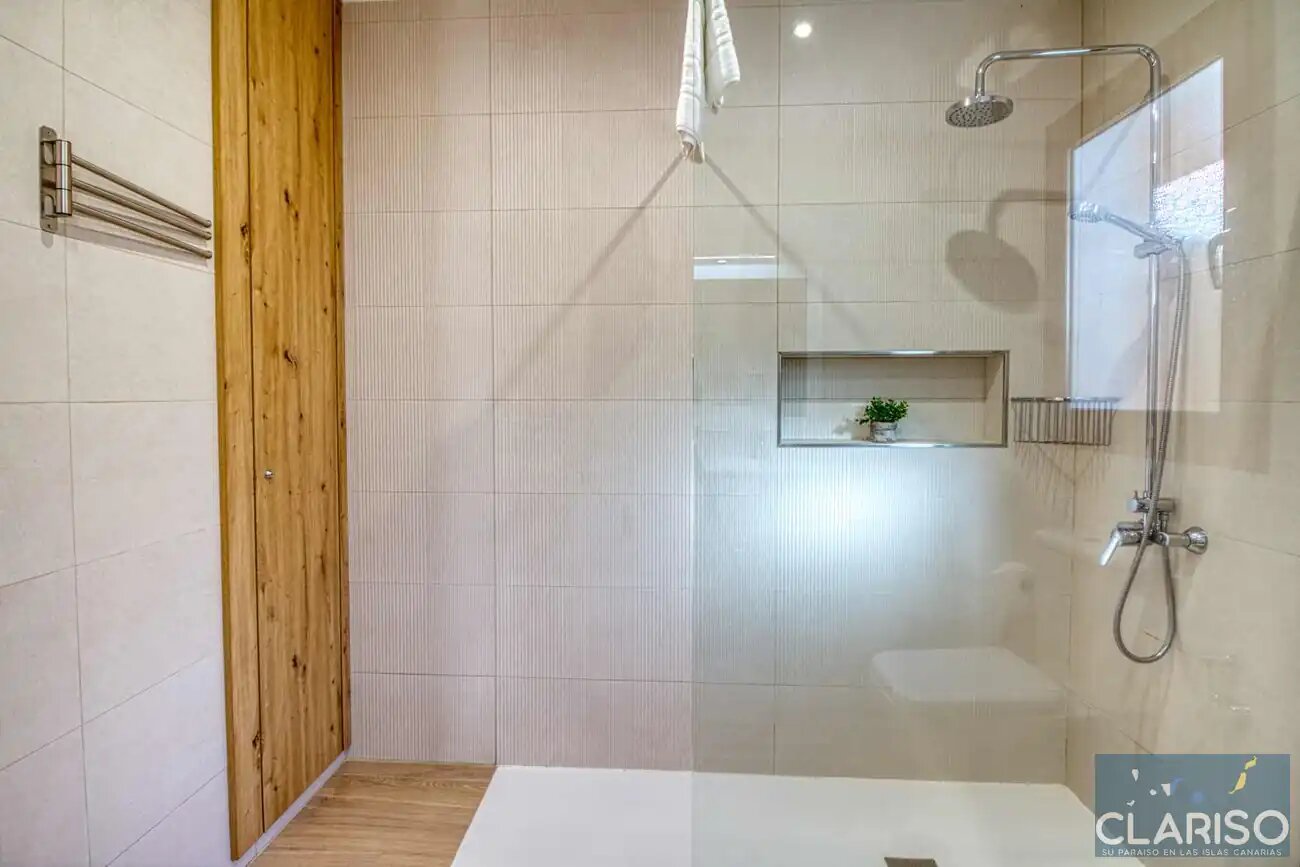 Villa Maraja: Neubau-Villa mit nachhaltigem Energiesystem und Meerblick in Tijarafe auf La Palma