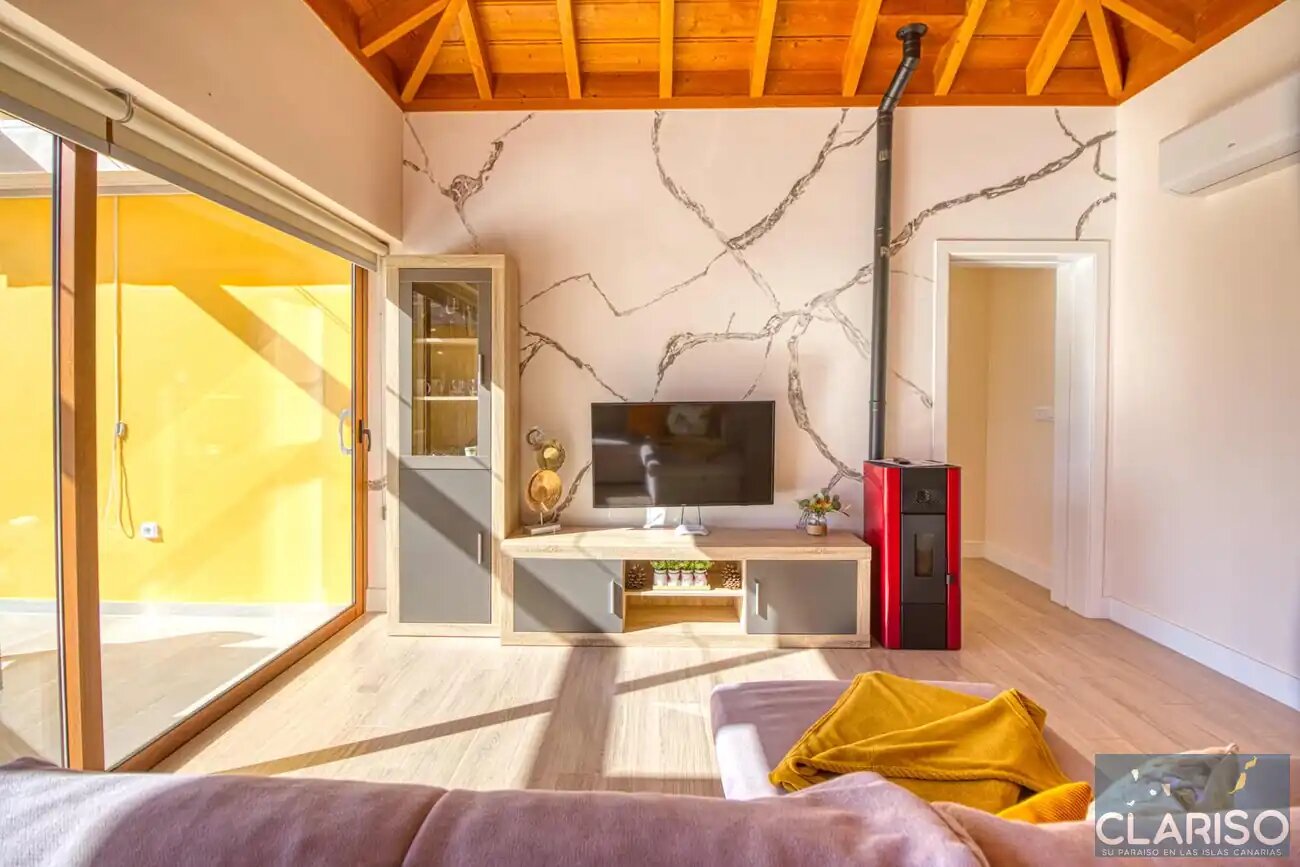 Villa Maraja: Neubau-Villa mit nachhaltigem Energiesystem und Meerblick in Tijarafe auf La Palma