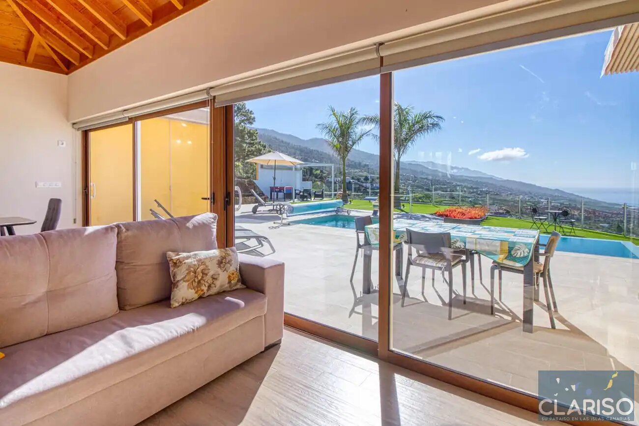 Villa Maraja: Neubau-Villa mit nachhaltigem Energiesystem und Meerblick in Tijarafe auf La Palma