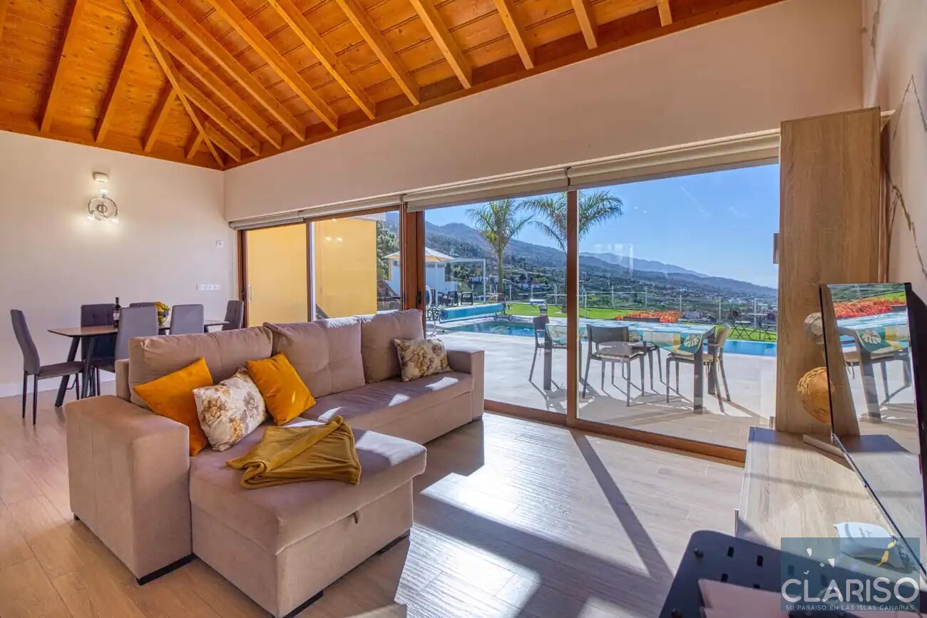 Villa Maraja: Neubau-Villa mit nachhaltigem Energiesystem und Meerblick in Tijarafe auf La Palma